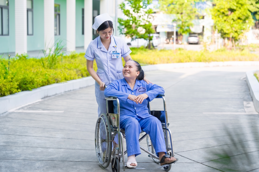 Vì người bệnh, trao quyền cho điều dưỡng