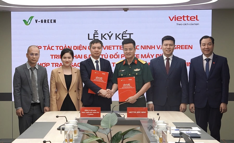V-Green hợp tác Viettel Bắc Ninh triển khai 6.000 tủ đổi pin xe máy điện