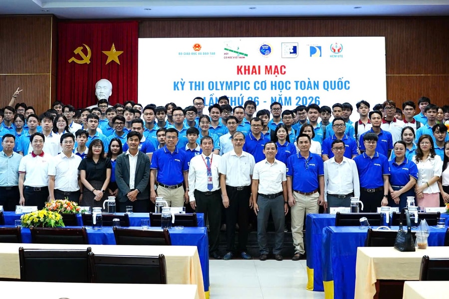 160 sinh viên khu vực miền Trung tranh tài tại Olympic Cơ học toàn quốc lần thứ 36