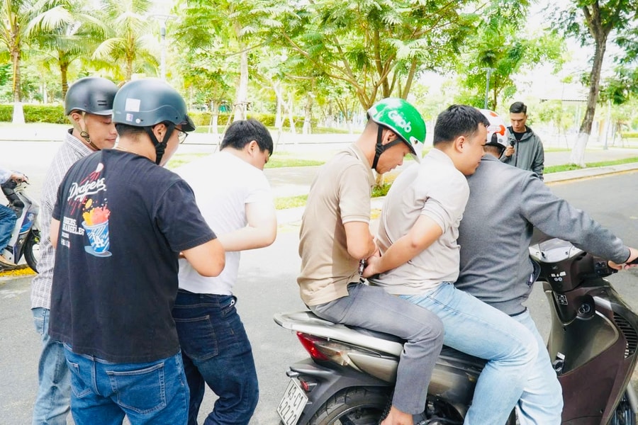 Công an phường Cẩm Lệ diễn tập phòng, chống cướp ngân hàng
