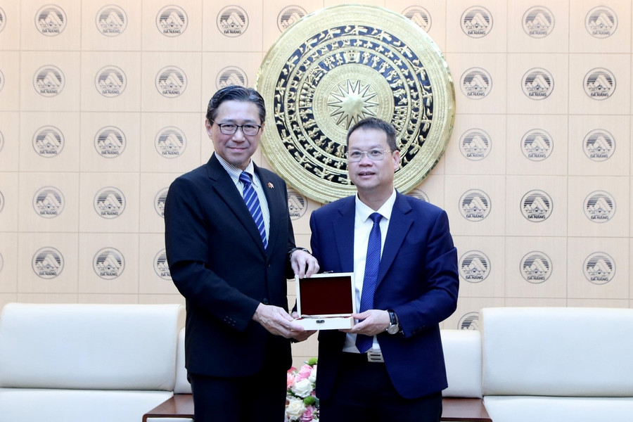 Da Nang Chairman receives Japanese Consul General in Da Nang