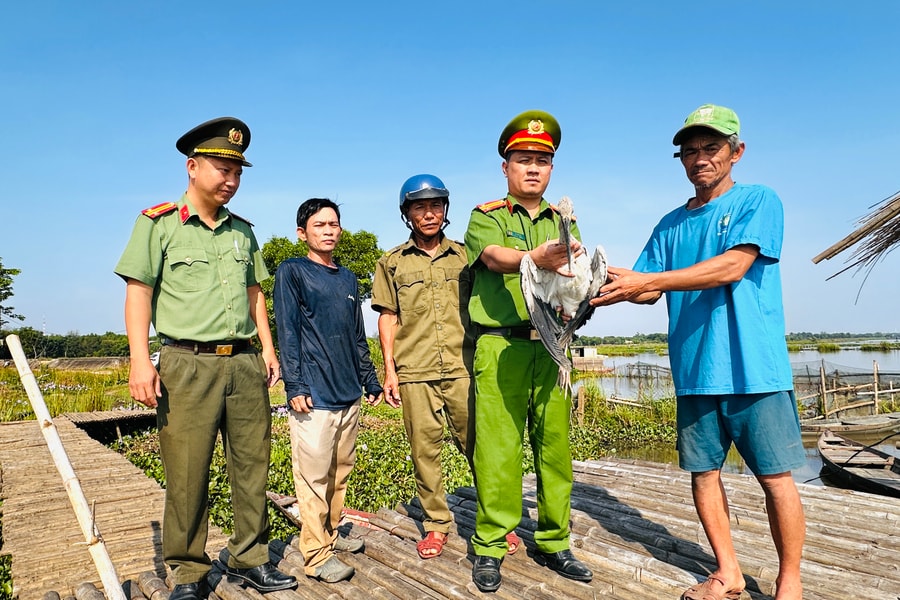Chặn từ gốc những hành vi xâm hại thiên nhiên