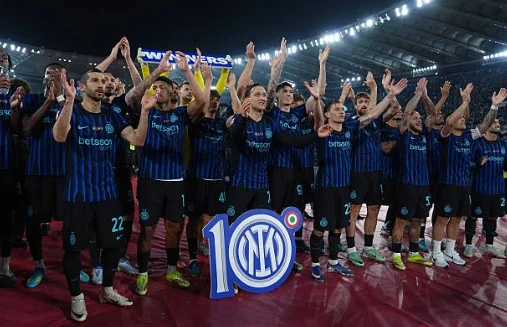 Inter hạ Lazio 2-0 tại Olimpico: Hoàn tất cú đúp danh hiệu lịch sử