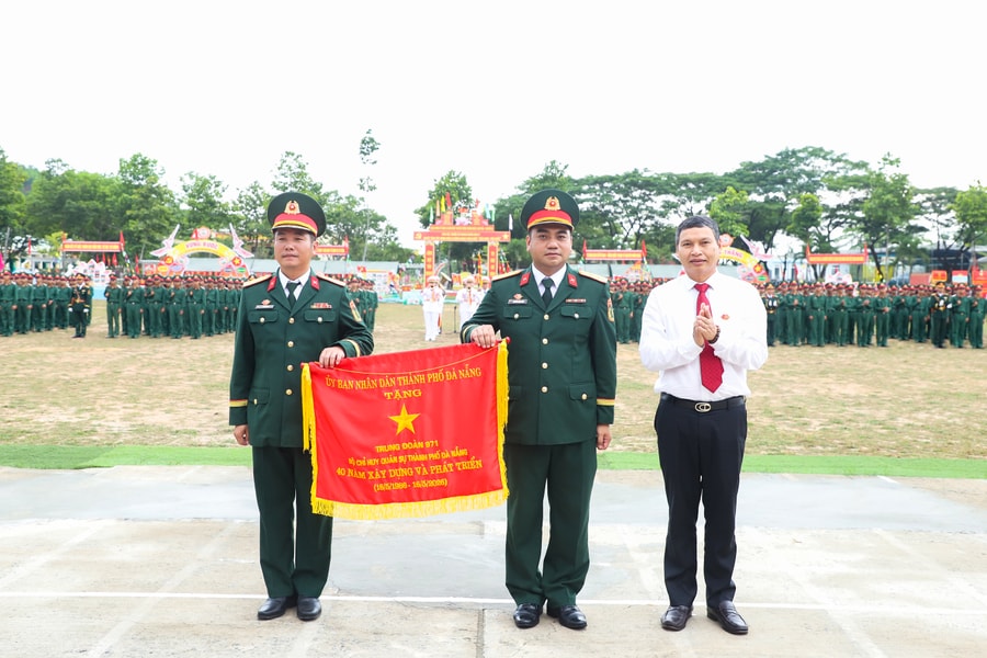 Trung đoàn Bộ binh 971 kỷ niệm 40 năm ngày truyền thống