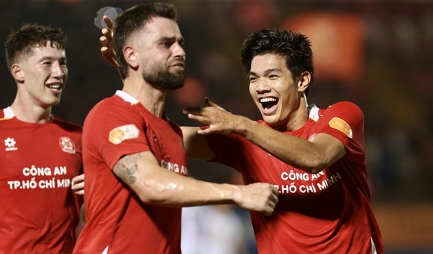 Công an Hà Nội trước cơ hội đăng quang V-League 2025/26 sớm 3 vòng đấu tại Hàng Đẫy