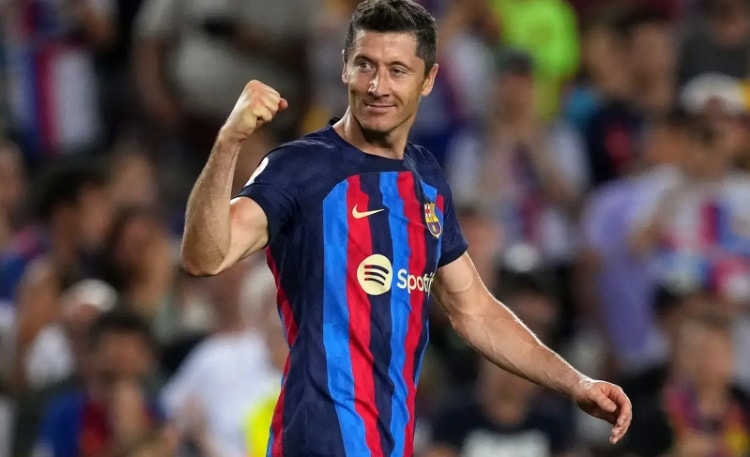 Robert Lewandowski rời Barcelona: 10 lý do ghi danh vào ngôi đền huyền thoại