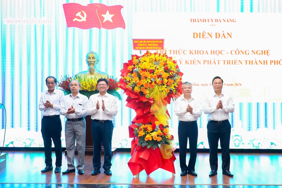 Đội ngũ trí thức khoa học đóng góp quan trọng vào sự phát triển thành phố Đà Nẵng