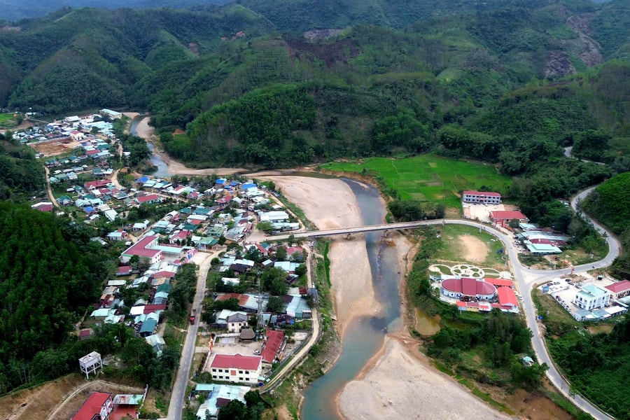 Xây dựng chính quyền gần dân