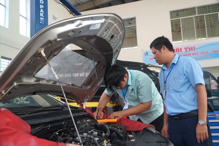 Hơn 100 thí sinh tiêu biểu tham gia Hội thi Kỹ năng nghề học sinh, sinh viên
