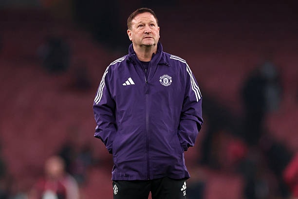 Man Utd gia hạn hợp đồng với Steve Holland đến năm 2028