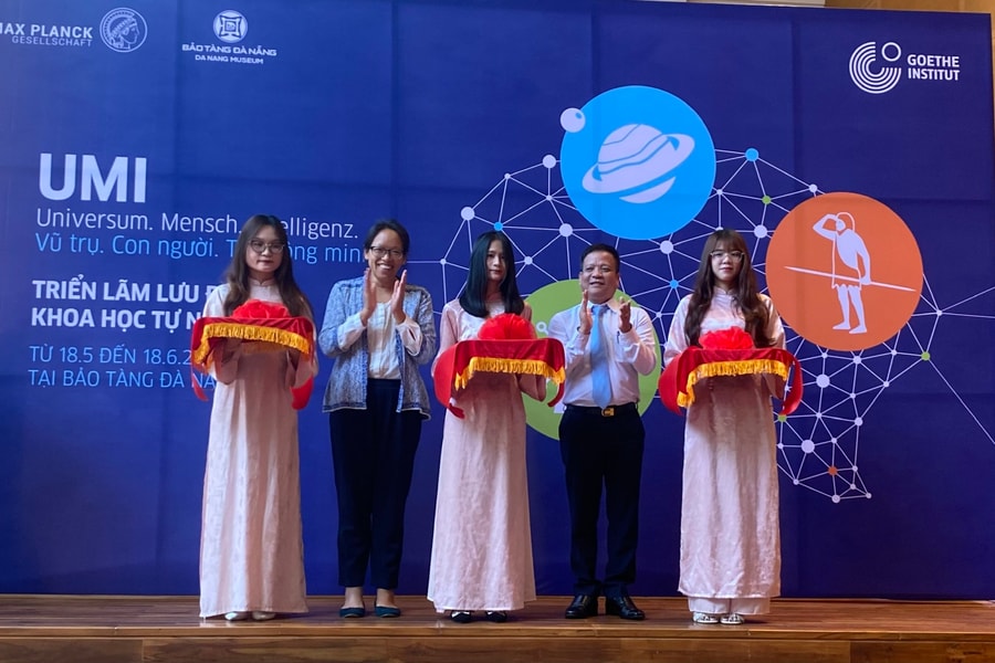 Khai mạc triển lãm khoa học tại Bảo tàng Đà Nẵng
