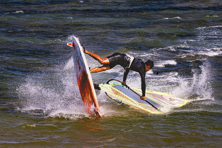 These photos will make you crave Da Nang beach sports