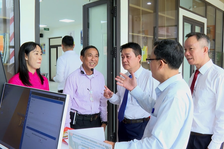 Đà Nẵng có thư viện cấp phường đầu tiên ứng dụng công nghệ RFID