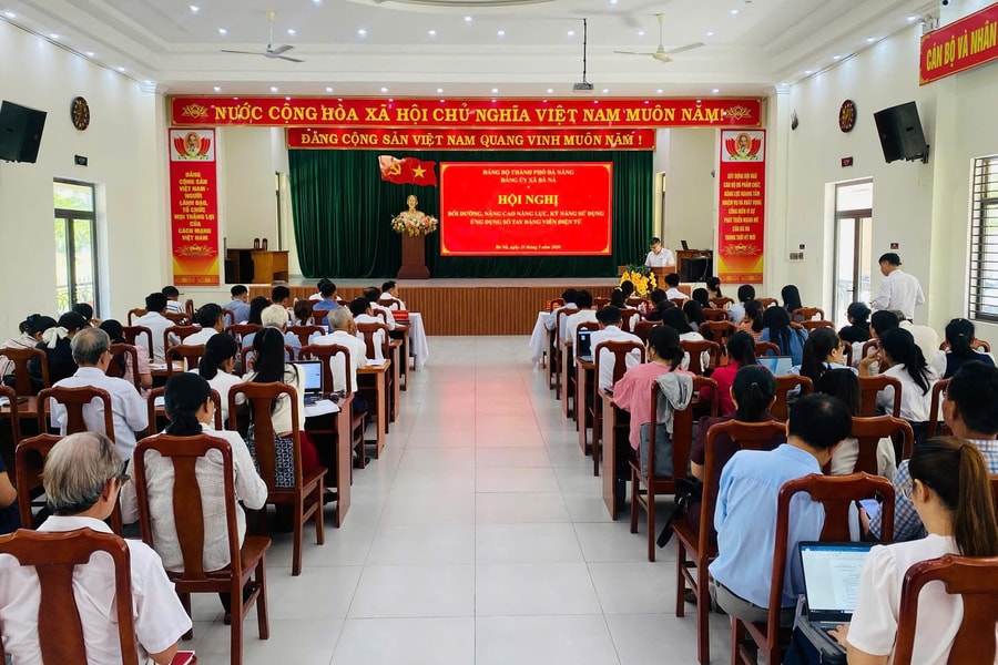 Nâng cao kỹ năng sử dụng sổ tay đảng viên điện tử