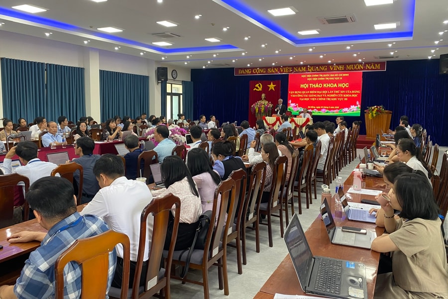 Vận dụng quan điểm Đại hội XIV của Đảng vào công tác giảng dạy tại Học viện Chính trị khu vực III