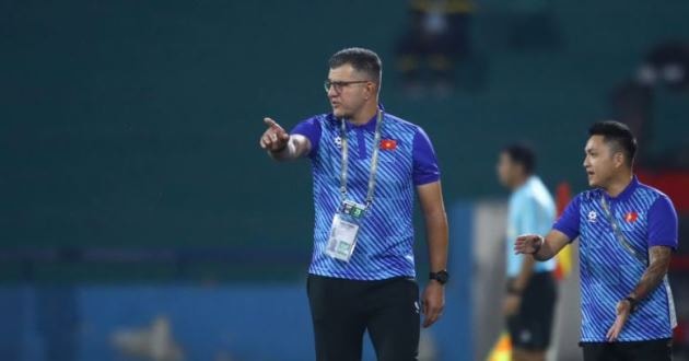HLV Roland đặt mục tiêu đưa U17 Việt Nam tạo địa chấn lịch sử tại U17 World Cup 2026