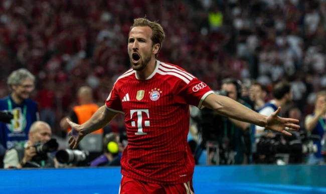 Harry Kane lập hat-trick siêu hạng giúp Bayern Munich vô địch DFB-Pokal sau 4 năm chờ đợi