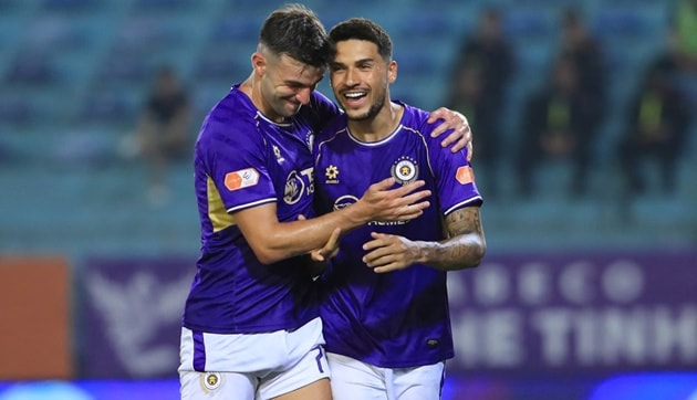 Hà Nội FC đánh bại Nam Định 2-1: Bản lĩnh 'lửa thử vàng' của cựu vương