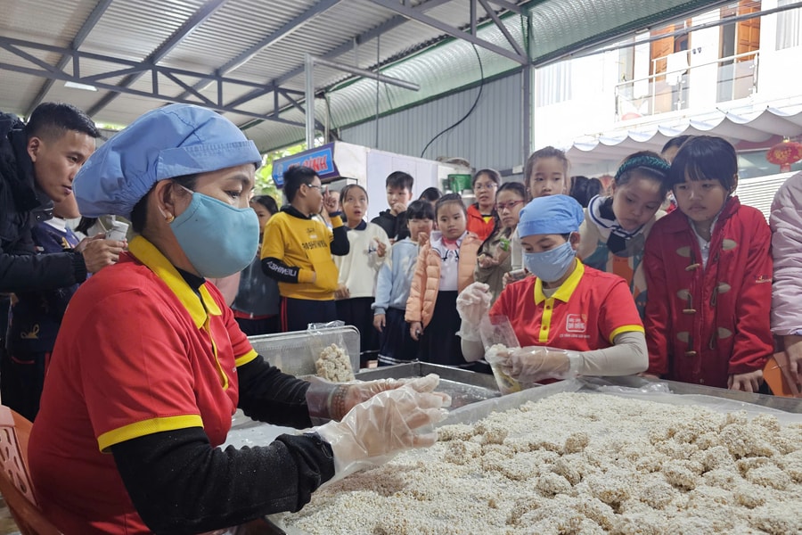 “Điểm chạm” văn hóa của du khách
