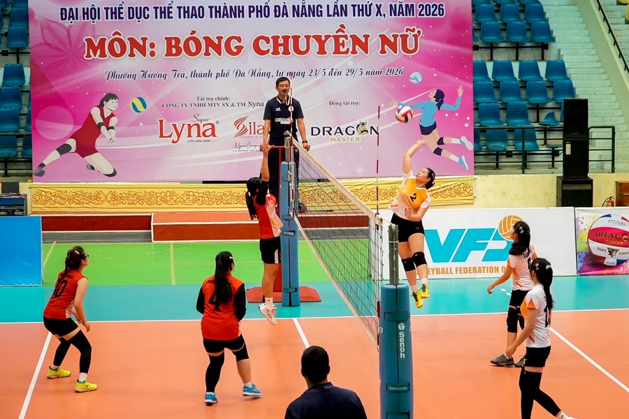 Khai mạc vòng chung kết Giải bóng chuyền nữ thành phố Đà Nẵng