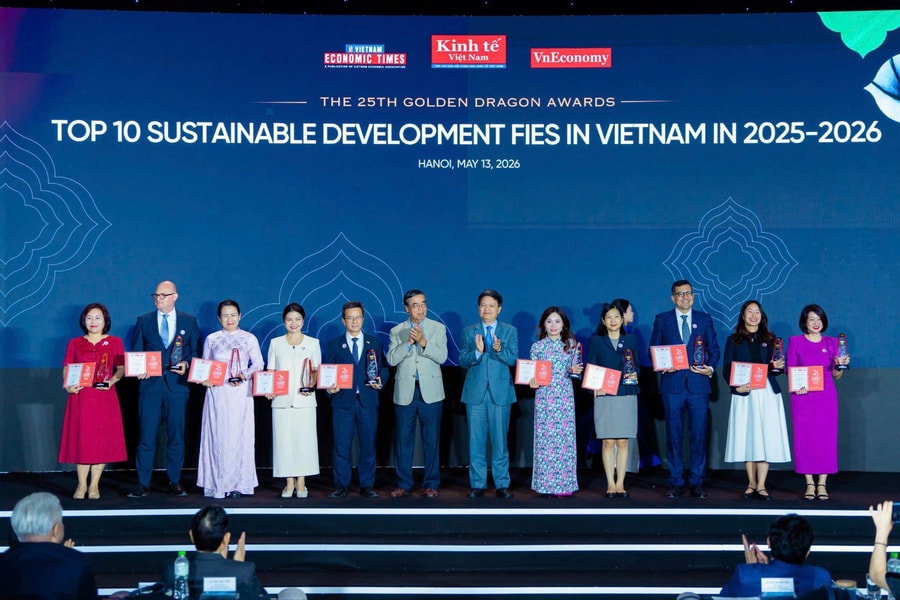 Coca-Cola Việt Nam đạt Top 10 doanh nghiệp bền vững tại giải thưởng Rồng Vàng 2026