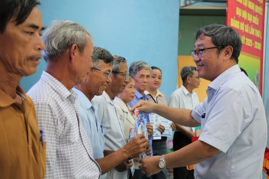 Tam Xuân ra mắt mô hình “Đảng viên dẫn dắt - Cộng đồng học tập chuyển đổi số”