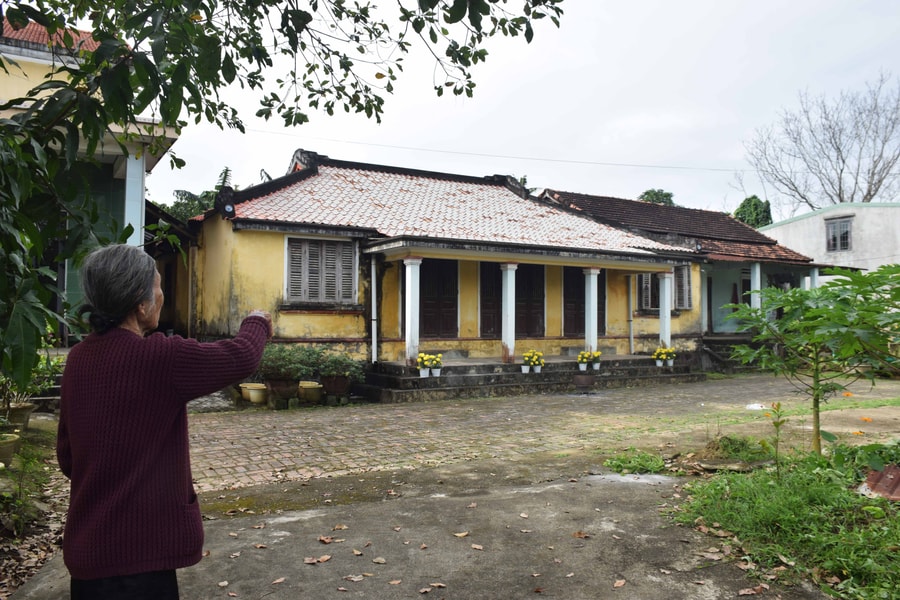 Rêu phong trên những mái nhà cổ