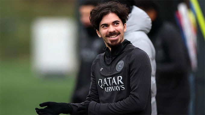 Vitinha: Từ bản hợp đồng bị hoài nghi đến bộ não không thể thay thế tại PSG