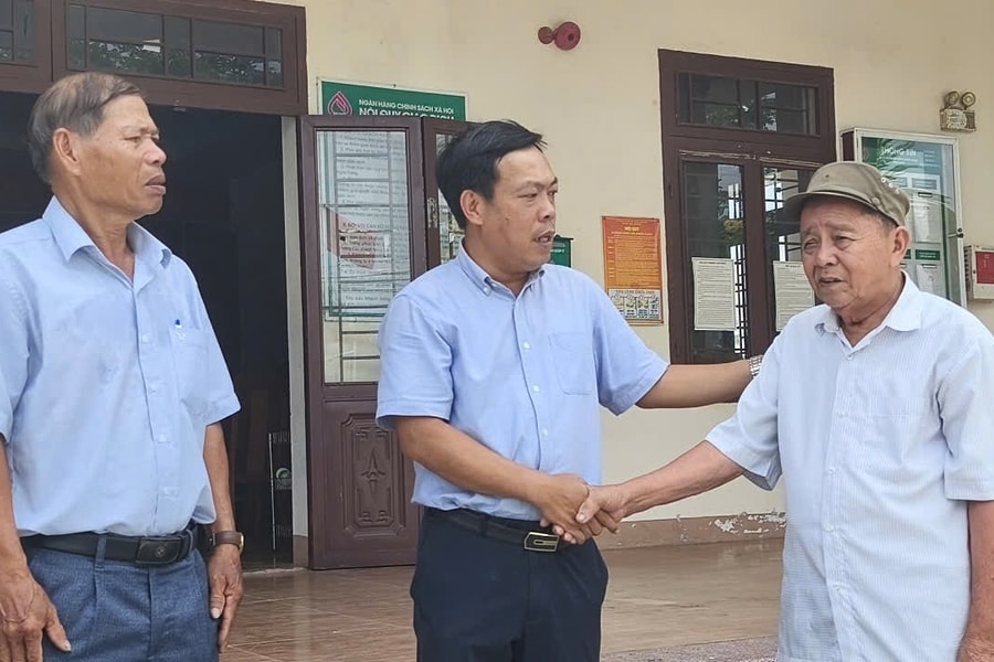 Khi chính quyền gần dân