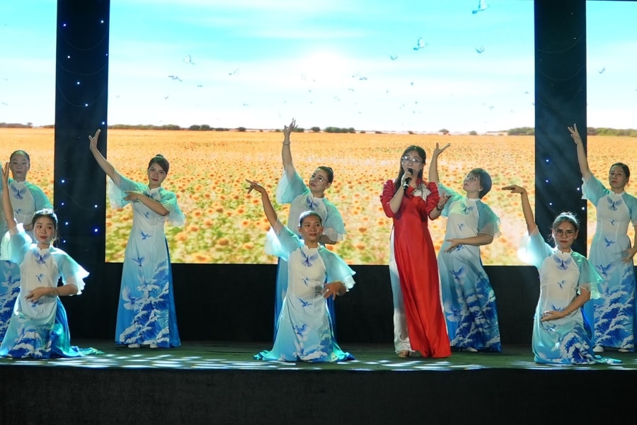 Hội thi “Tiếng hát công nhân, viên chức, người lao động” xã Chiên Đàn