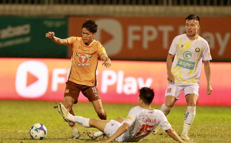 Hoàng Anh Gia Lai nắm quyền tự quyết trụ hạng V-League trước 180 phút sinh tử