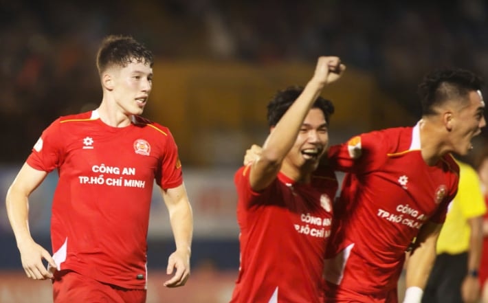 Tiến Linh tỏa sáng phút 85 giúp Công an TP.HCM cầm hòa Viettel kịch tính tại V-League