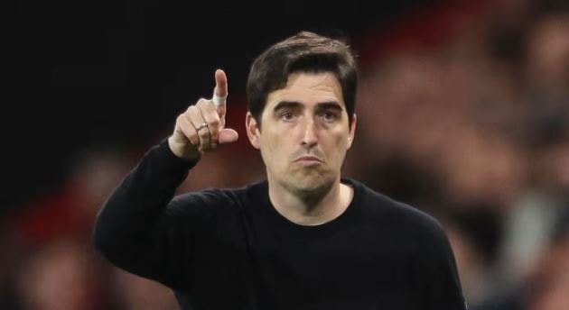 Liverpool sa thải Arne Slot: Dấu chấm hết cho sự kiên nhẫn và canh bạc Andoni Iraola