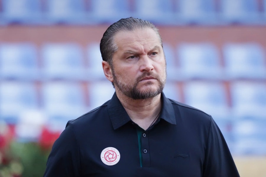 HLV Velizar Popov đối diện án kỷ luật nặng sau khi tố trọng tài cướp điểm tại V-League
