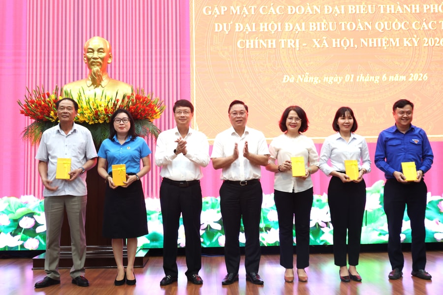 Gặp mặt 81 đại biểu Đà Nẵng tham dự Đại hội toàn quốc các tổ chức chính trị - xã hội