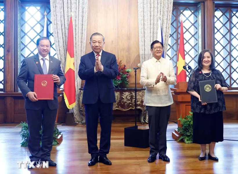Việt Nam - Philippines nâng cấp quan hệ lên Đối tác Chiến lược tăng cường