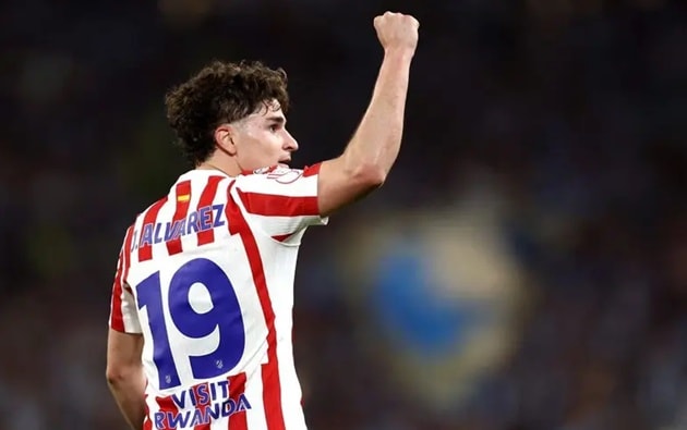 Barcelona chiêu mộ Anthony Gordon và tham vọng Julian Alvarez: Nghịch lý tài chính tại Camp Nou