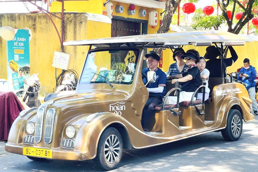 Đà Nẵng có 10 đơn vị kinh doanh vận tải khách bằng xe bốn bánh có gắn động cơ