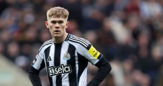 MU tự tin chiêu mộ Lewis Hall từ Newcastle nhờ át chủ bài Christopher Vivell