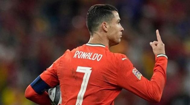 World Cup 2026: Ronaldo tuổi 41 vẫn khiến HLV kinh ngạc và đột phá công nghệ việt vị 10cm