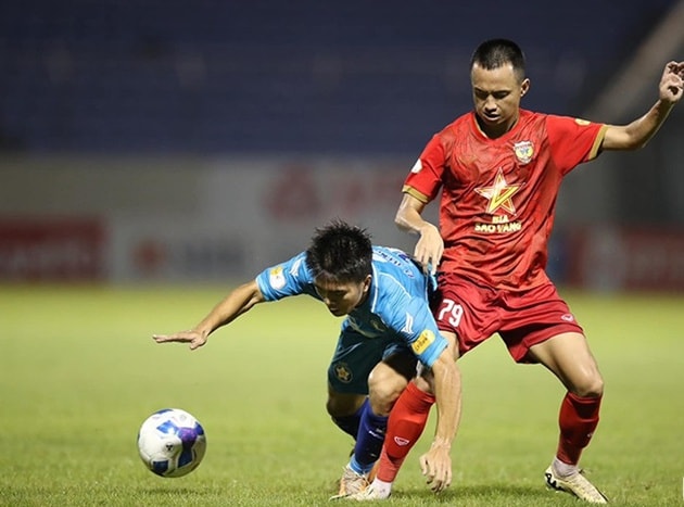 Hà Nội FC chiêu mộ Mai Sỹ Hoàng: Gia cố hành lang trái cho mùa giải mới