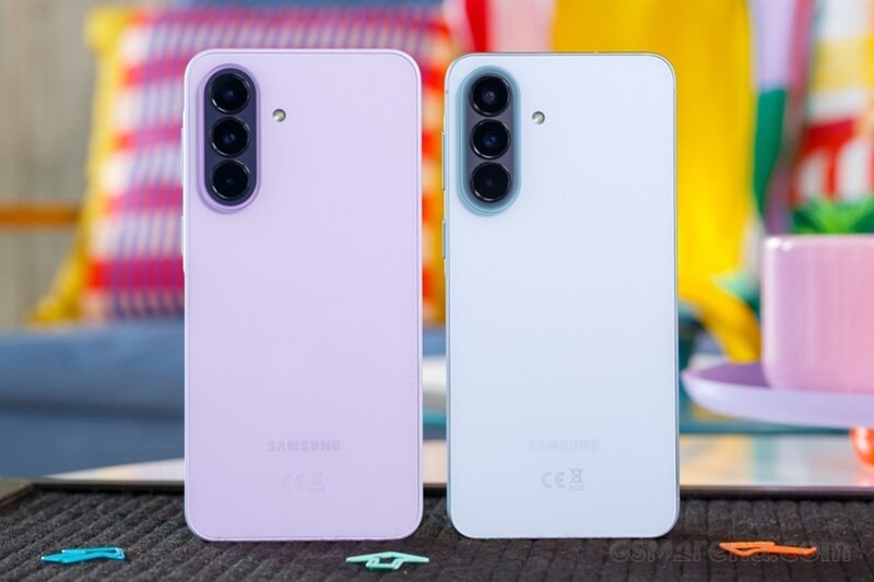 So sánh Galaxy A57 5G và Galaxy A37 5G: Chênh lệch 1 triệu đồng liệu có đáng để nâng cấp?