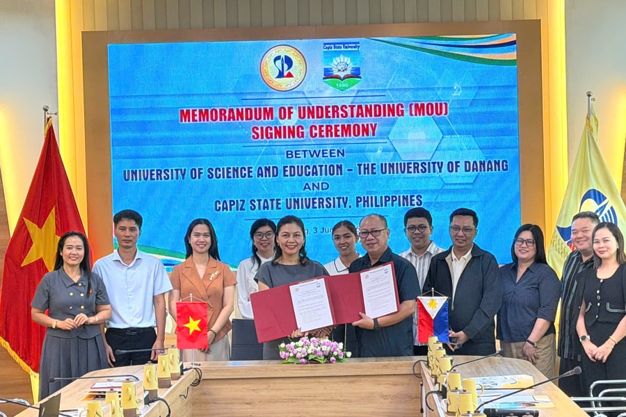 Trường Đại học Sư phạm Đà Nẵng ký kết hợp tác với Capiz State University (Philippines)