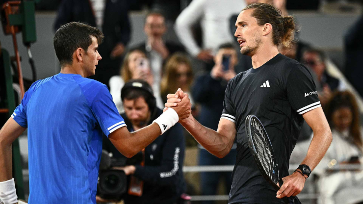 Roland Garros 2026: Alexander Zverev và Jakub Mensik khuất phục làn sóng tuổi teen