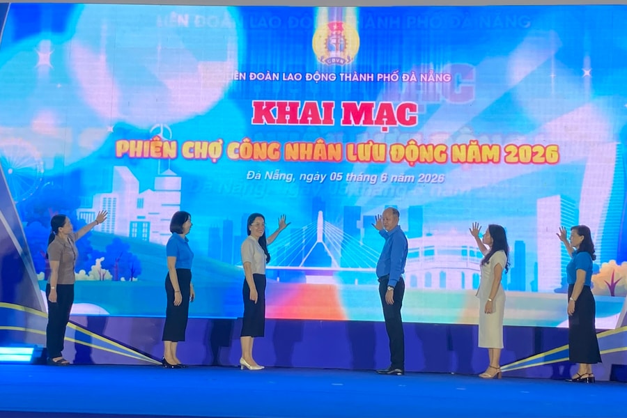 Gần 50 gian hàng giá rẻ tại phiên chợ công nhân lưu động năm 2026