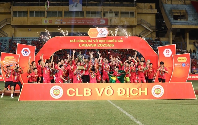 V-League 2025/26: CAHN lên ngôi và bước chuyển mình chuyên nghiệp của bóng đá Việt Nam