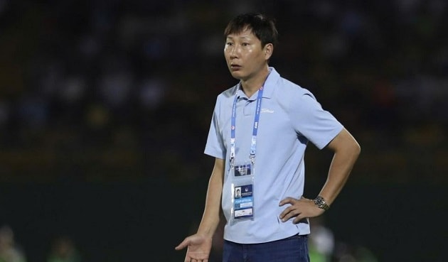 Bóng đá Việt Nam 9/6: Tuyển Việt Nam rời top 100 FIFA và biến động tại V.League