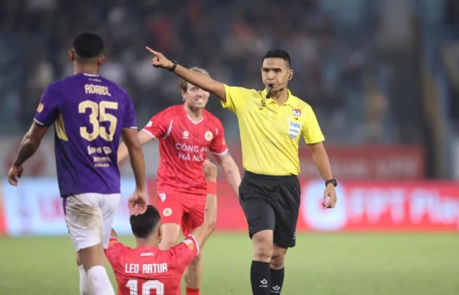 VPF mời trọng tài FIFA từ Malaysia và Thái Lan cầm còi bán kết Cúp Quốc gia