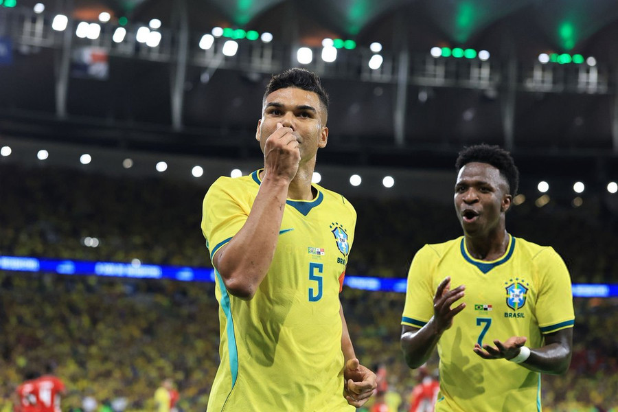 Loạt trận World Cup ngày 14/6: Ứng viên vô địch chào sân