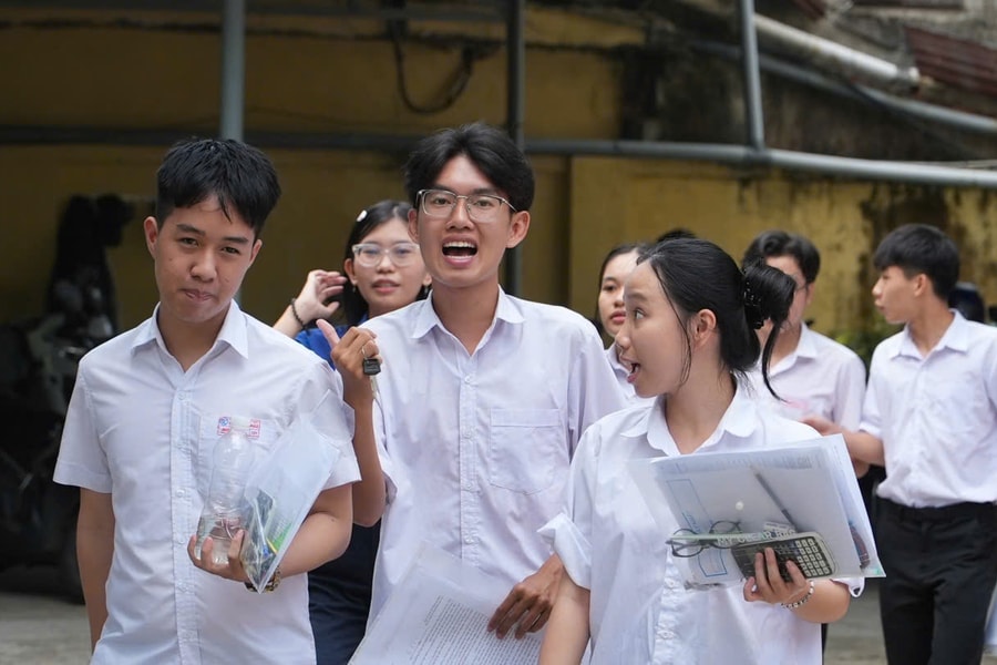 Kỳ thi tốt nghiệp THPT 2026: Đề thi môn tự chọn bám sát chương trình